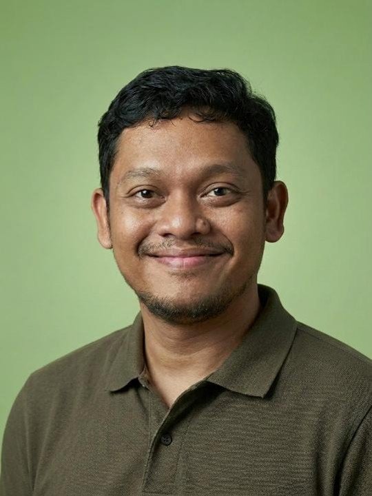 Enggi - Your Host